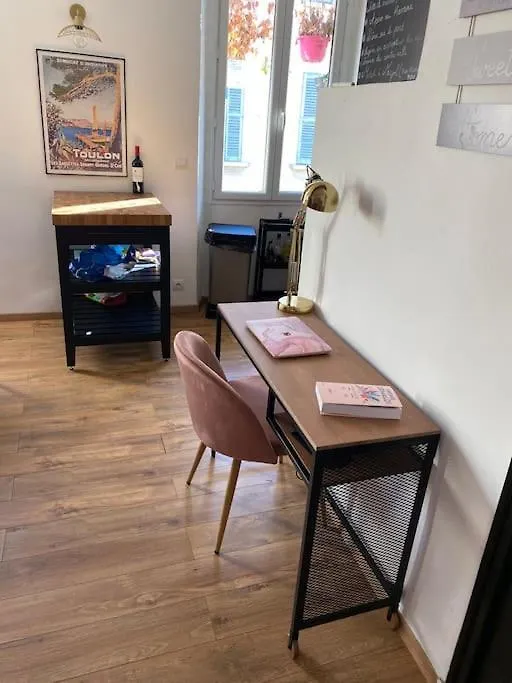 Apartment Moderne - Wifi - Plage A Pied - Marche Provencal Toulon France