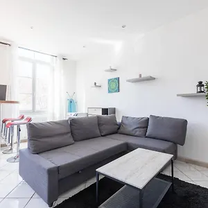  Apartamento Ideally Placed To Visit + Bright Flat - Idéalement Placé Pour Visiter + Lumineux